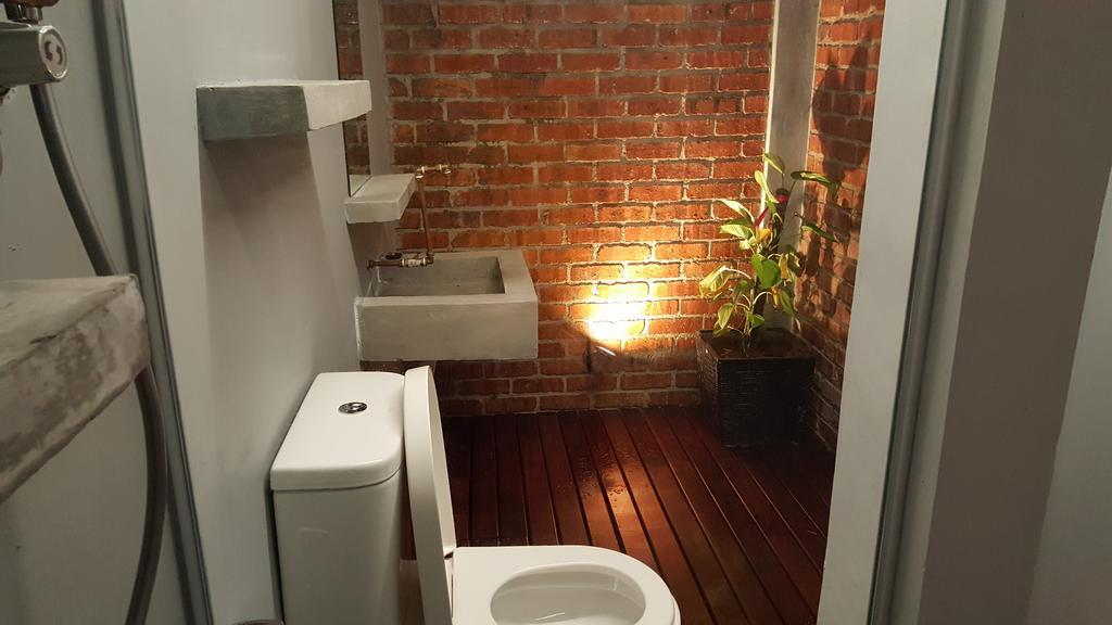 Hotel D'Story Brickhouse @ Okw à Malacca Extérieur photo